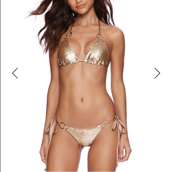 New Top Make a STATEMENT in this gorgeous sequin Top only. - Picture 3 of 7